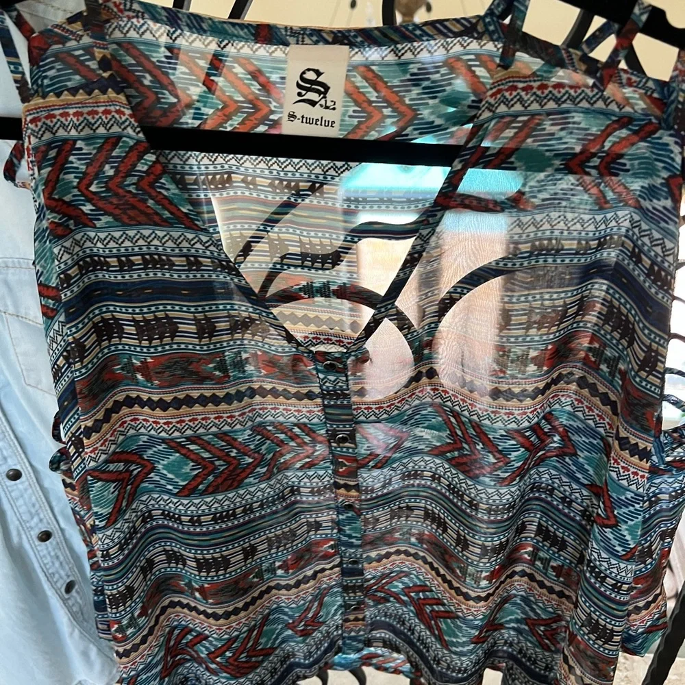 Casual Shirts Bundle - Picture 8 of 11